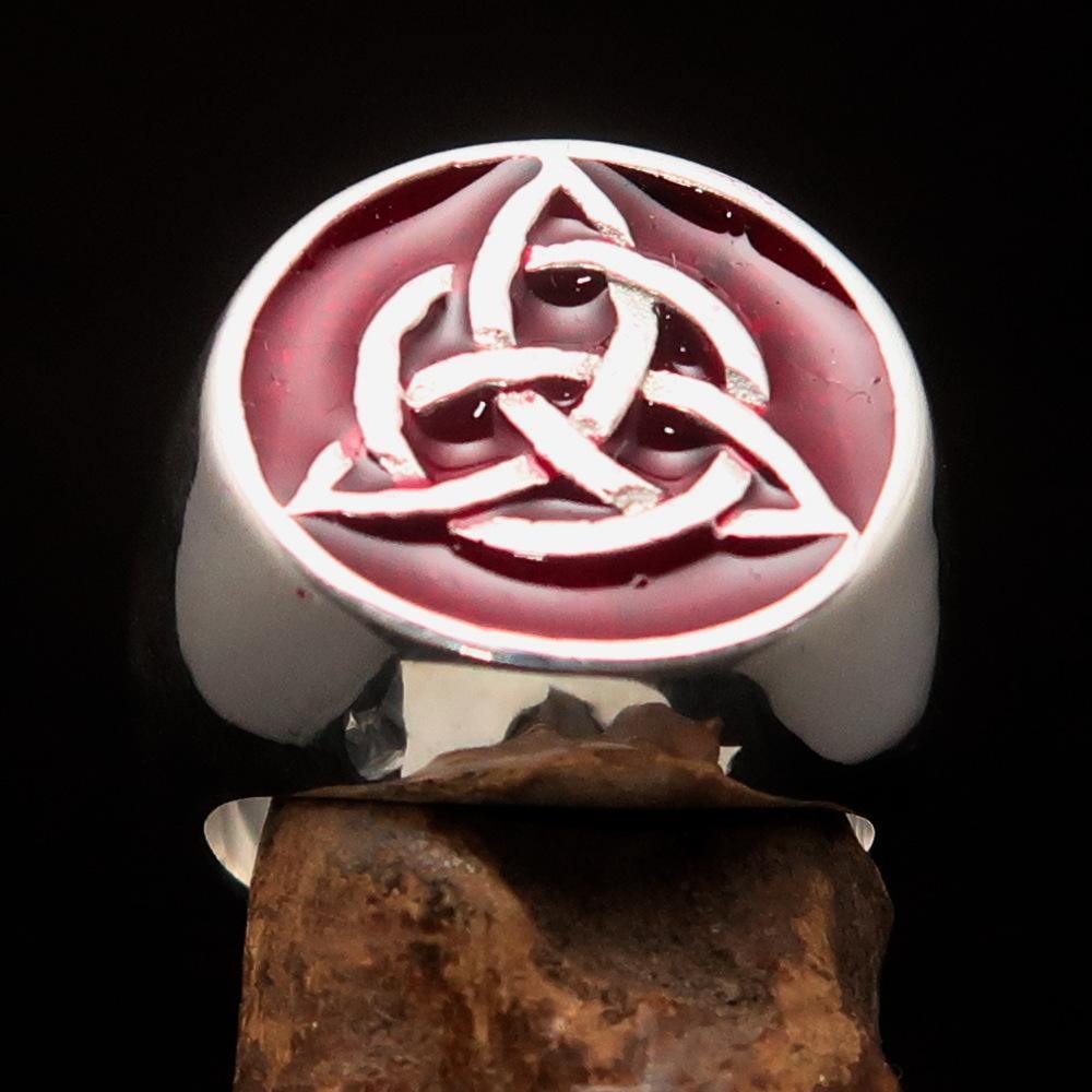 Nicely crafted Men's Triquetra Ring Celtic Triskelion Knot Red - Sterling Silver