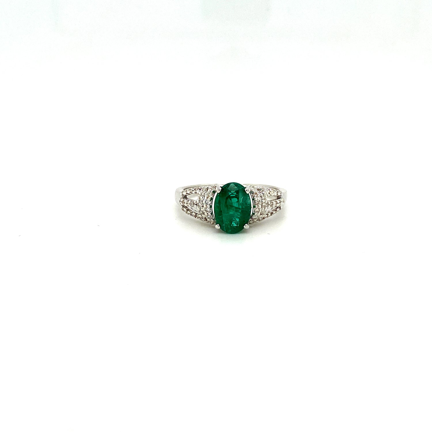 Emerald and Diamond Ring in 18K White Gold - KGR 16052