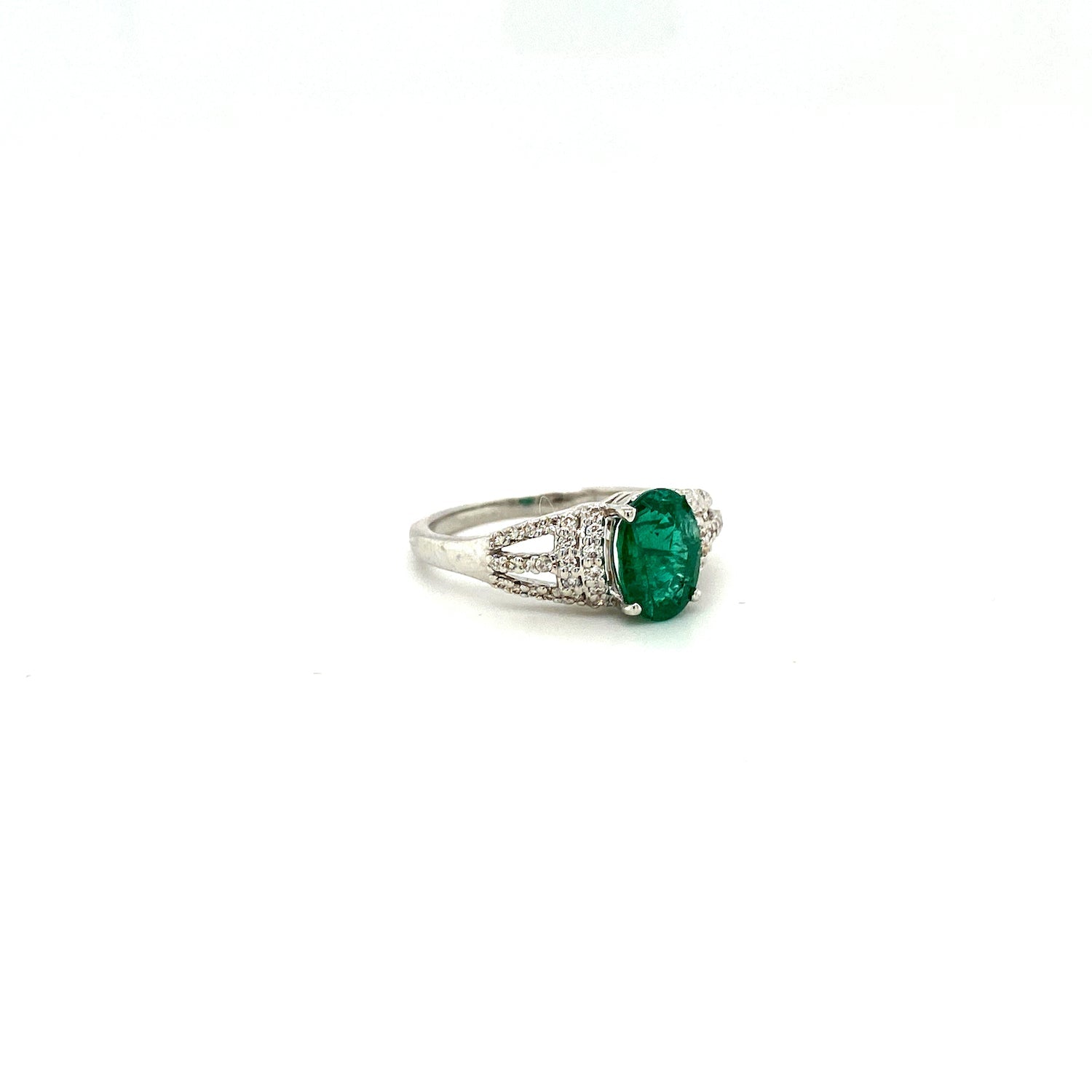 Emerald and Diamond Ring in 18K White Gold - KGR 16052