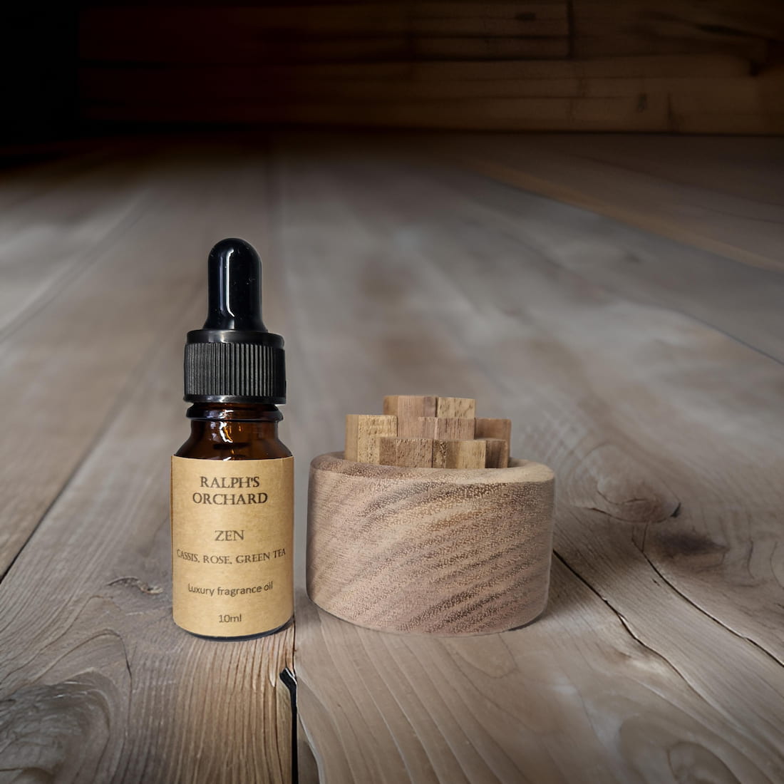 Elegant Wooden Fragrance Diffuser with Fragrance Oil
